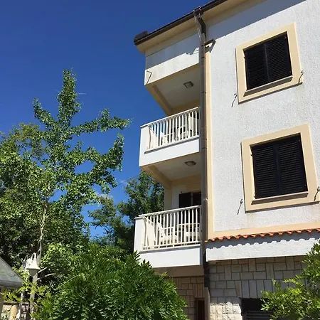 Papalinna By Moro * مالينسكا